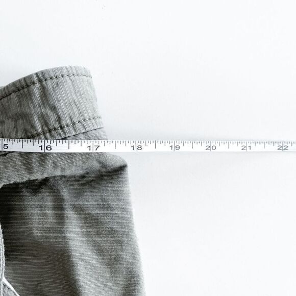 Tommy Bahama Mens Relaxed Fit Cargo Shorts Green Size 34 - Picture 5 of 8